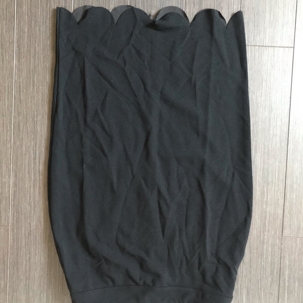 SHEIN Scallop Skirt